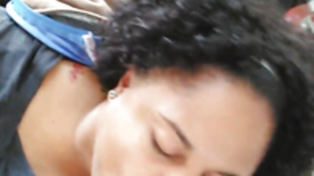 Najljubši :  Študentje so pohotni in radi organizirajo seks zabave Video posnetki 