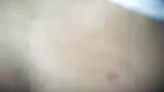 Najljubši :  Ta tip je nor na njena stopala in noge, zavite v črne nogavice Video posnetki 