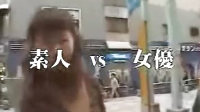 Najljubši :  Navihane punčke se borijo za velikega kurca tega tipa Video posnetki 