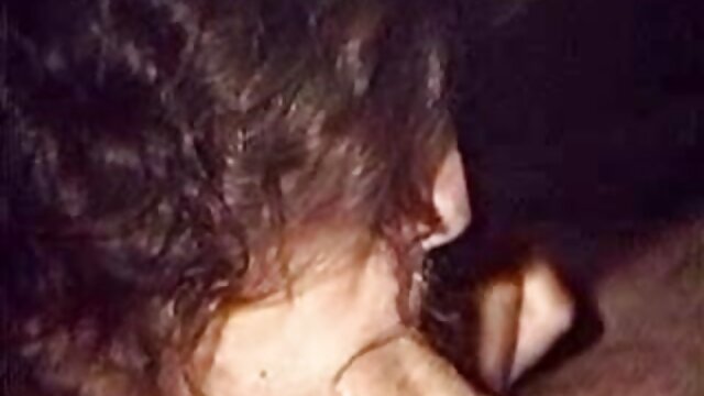 Najljubši :  Ta ebenovinasta punca ima čudovito telo in čudovit kos rit Video posnetki 