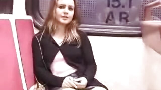 Najljubši :  Chick se zabava s fantom in ga jaha pred kamero Video posnetki 