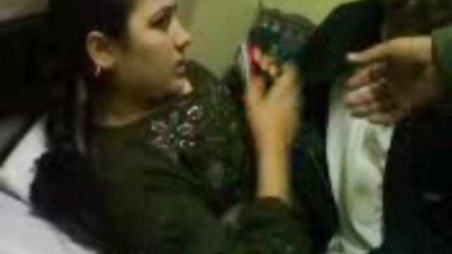 Najljubši :  Seks z očetom je za dekle dober način, da zasluži dodaten denar Video posnetki 