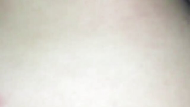 Najljubši :  Pohotno rjavolasko varuško Megan Winters je pribil neznanec Video posnetki 