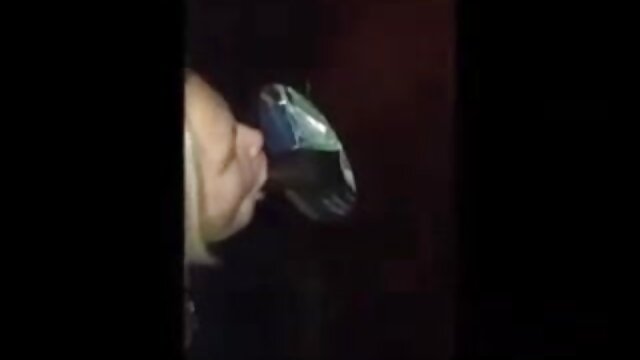 Najljubši :  Pokorna rjavolaska se zveže in močno udari Video posnetki 