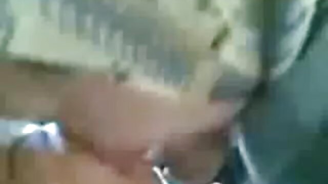 Najljubši :  Očarljive lezbične ljubljene, ki raziskujejo pičke drug drugega Video posnetki 