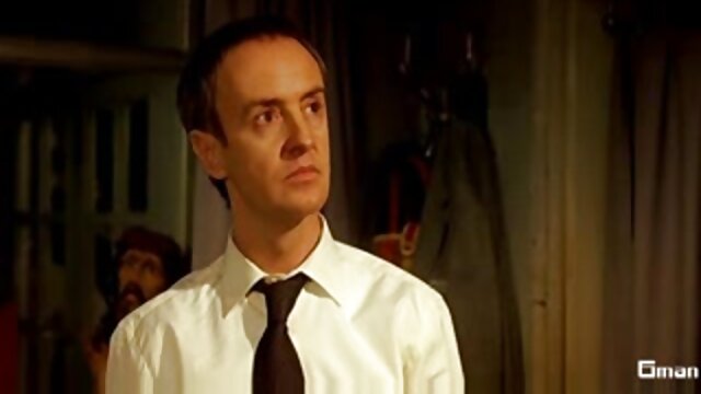 Najljubši :  Candice Dare pokaže svoje vroče telo in sesa velikega tiča Tonyja Profanea Video posnetki 