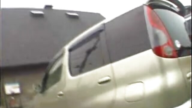 Najljubši :  Rjavolaska s popolno ritjo in joški dobi vročo masažo Video posnetki 