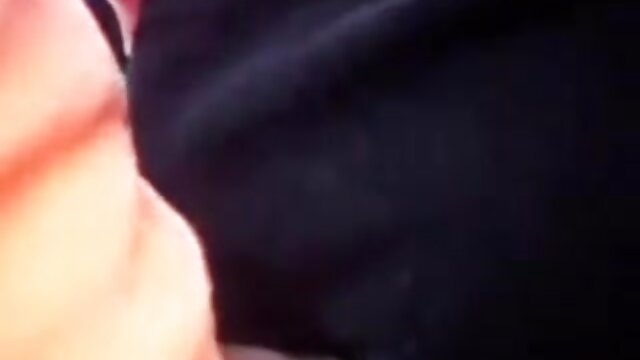 Najljubši :  Sladka ebenovina MILF daje najboljši POV fahanje Video posnetki 