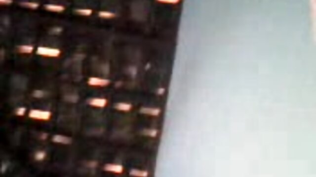 Najljubši :  Ginger dekle pribije starejši gospod Video posnetki 