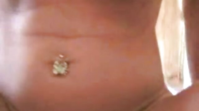 Najljubši :  Dekle v leopardovem topu izgleda kot kurba, zato jo moški želi pokati Video posnetki 