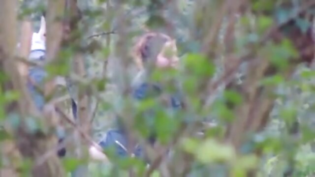 Najljubši :  Ljubka rjavolaska doživi prvi seks z novim ljubimcem Video posnetki 