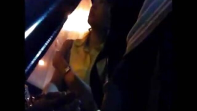 Najljubši :  Sladka punca pomaga temu tipu stati s svojo muco in usti Video posnetki 