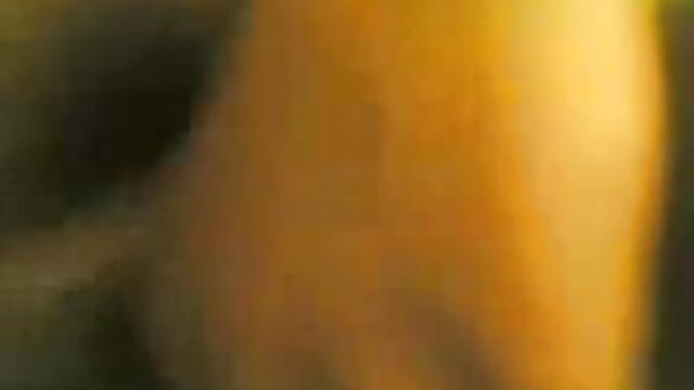 Najljubši :  Pokorna rjavolaska se prepusti obešenemu žebnu Video posnetki 