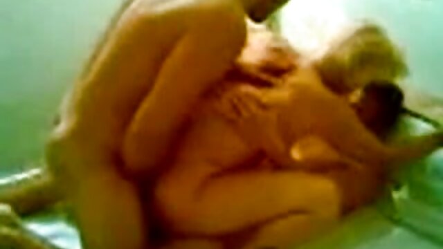 Najljubši :  Vodja kavarne zajebava blond kurba v vzvratni kravatki Video posnetki 