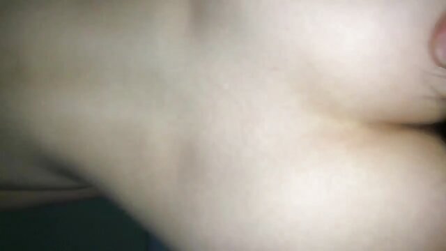 Najljubši :  Blondinka hottie z naravnimi joškami dobi prijatelj Video posnetki 