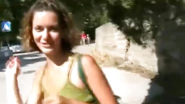 Najljubši :  Blonde MILF ima svojo prijateljico več in popolnoma zaročeno Video posnetki 