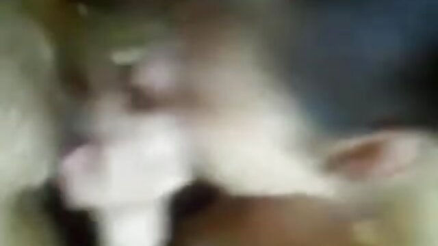 Najljubši :  Razkošna latina MILF obožuje sesanje tiča in jahanje tiča Video posnetki 