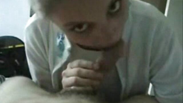 Najljubši :  Mlada mati je bila sposobna stisniti svojega črnega tiča velike pošasti Video posnetki 