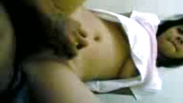 Najljubši :  Super seksi najstniška draga želi zajahati čokoladnega tiča Video posnetki 