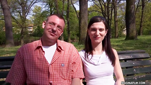 Najljubši :  Skinny belle nagradi prijaznega neznanca s čudovitim jahanjem tiča Video posnetki 