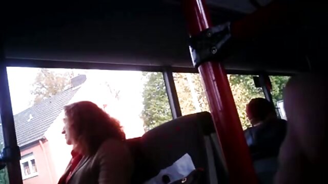 Najljubši :  Očarljiva blondinka sesa veliko kurca v vroči POV sceni Video posnetki 