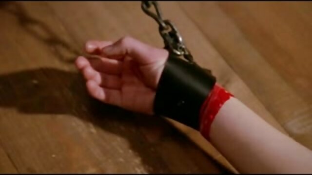 Najljubši :  Perverzni zakonski par ima trojček z blond varuško Video posnetki 