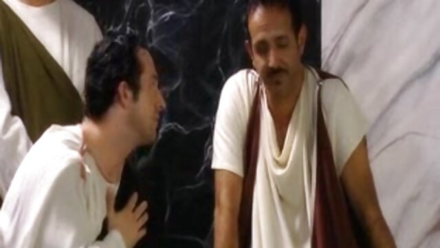 Najljubši :  Očarljiva rjavolaska uživa v vaginalnem in oralnem seksu Video posnetki 