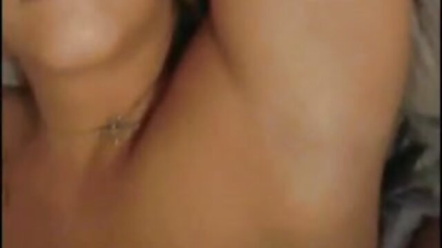 Najljubši :  Ta mati latino je popolnoma osupljiva seksualna lutka, lačna tiča Video posnetki 