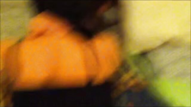 Najljubši :  Tip ima mogočnega tiča, ki lahko zadovolji čudovito latino dekle Video posnetki 