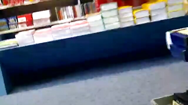 Najljubši :  Navihane punce tekmujejo med seboj v sesanju Video posnetki 