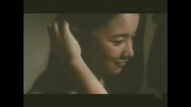 Najljubši :  Lepo videti blondinka z majhnimi joški Cornelia dobi zajebal Video posnetki 