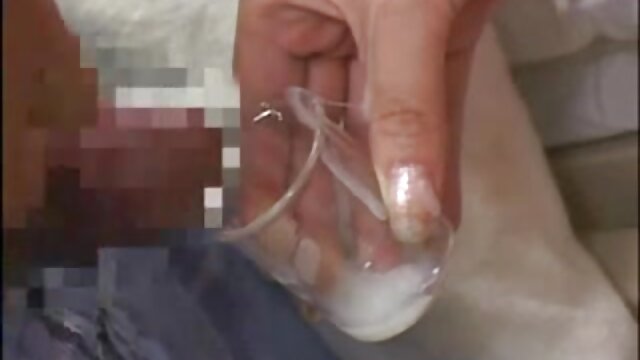 Najljubši :  Ljubka tajska kurba uživa v analnem seksu z zrelo belo turistko Video posnetki 