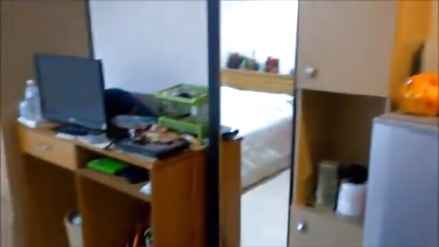 Najljubši :  Dobra punca želi Božičkovega tiča namesto daril za božič Video posnetki 