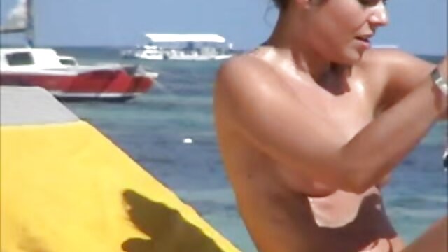 Najljubši :  Osupljiva babe daje čutno fahanje in se obremenjuje na prostem Video posnetki 