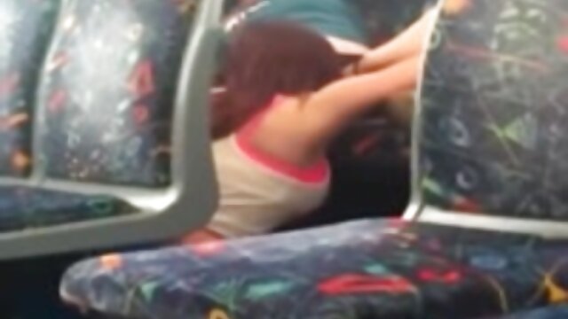 Najljubši :  Ženska v hiši se ne more upreti, da bi jo sosed zajebal Video posnetki 