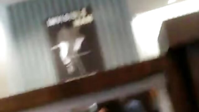 Najljubši :  Zunanji kurac je za soparno blondino kurba pomembnejši kot golf Video posnetki 