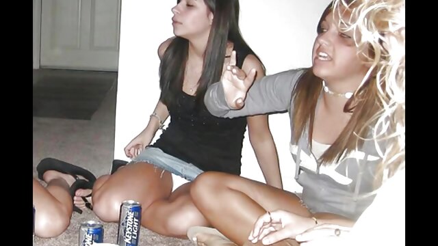 Najljubši :  Noro vroča Carmella Bing je udarila v zaprtih prostorih in na prostem Video posnetki 