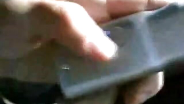 Najljubši :  MILF spleza v kad, da bi sesala tiča fanta s piercingom bradavic Video posnetki 