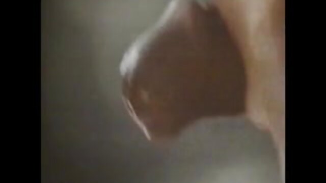 Najljubši :  Evro ebenovino zajebe na stopnišču stavbe za denar Video posnetki 