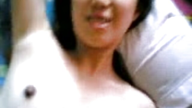 Najljubši :  Ljubiteljski par je pred kratkim začel seksati in se jima zdi to prijetno Video posnetki 