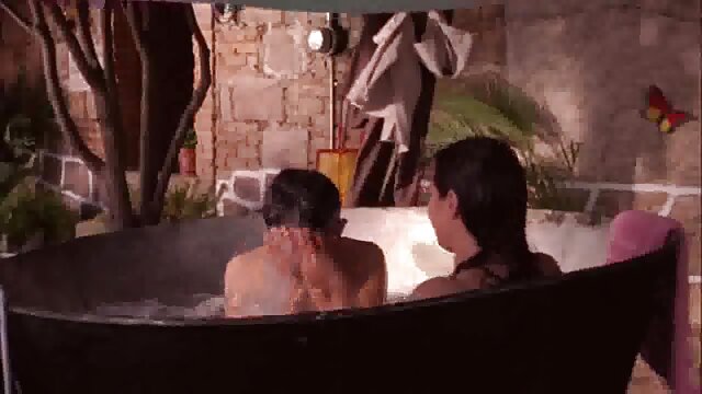 Najljubši :  Nemško rjavolasko dobijo DP z nekaterimi pohotnimi tipi Video posnetki 