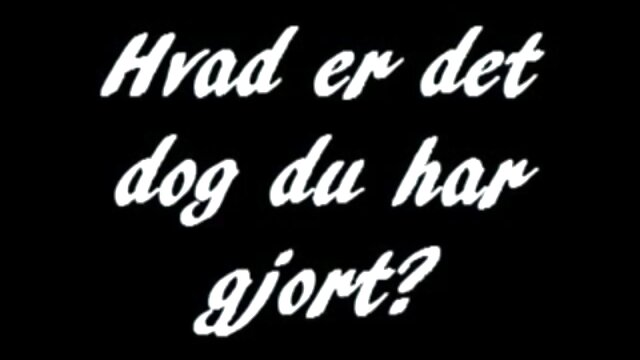 Najljubši :  Mlada rjavolaska v spodnjem perilu se strastno ljubi Video posnetki 