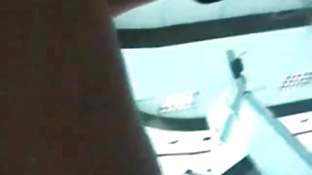 Najljubši :  Blondinka z vročim telesom uživa v jahanju tega velikega kurca Video posnetki 