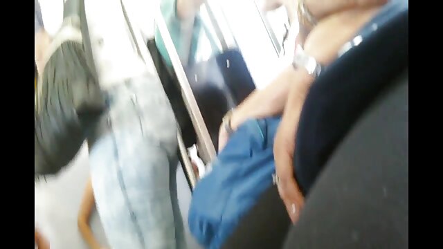 Najljubši :  PAWG rdečelaska rad jemlje velike debele peteline v luknjo s plenom Video posnetki 