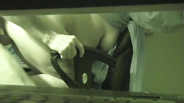 Najljubši :  Navihani ropar je vlekel v seks z očarljivo manekenko Video posnetki 