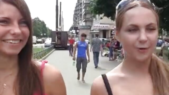 Najljubši :  Pifla pozablja na spodobnost in daje fahat za denar Video posnetki 