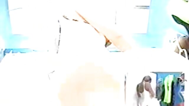 Najljubši :  Najstnica je s širokim nasmehom zvabila polbrata v fafanje Video posnetki 