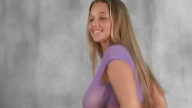 Najljubši :  Rdečelaska azijska srček sesa in vozi tiča v POV Video posnetki 