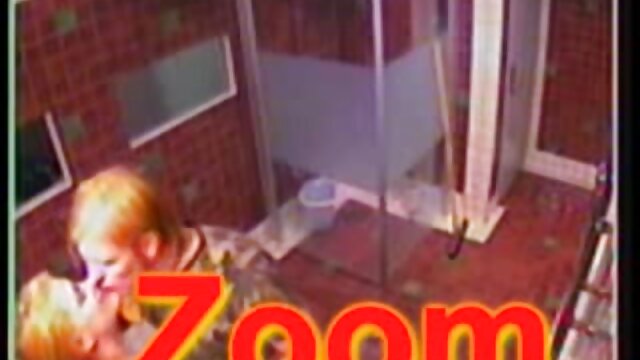 Najljubši :  Obrnjena rit navzgor je njen najljubši položaj za seksanje Video posnetki 