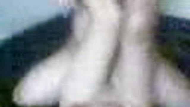 Najljubši :  Blondinka babica uživa v prijetnem seksu z veliko mlajšim inamoratom Video posnetki 